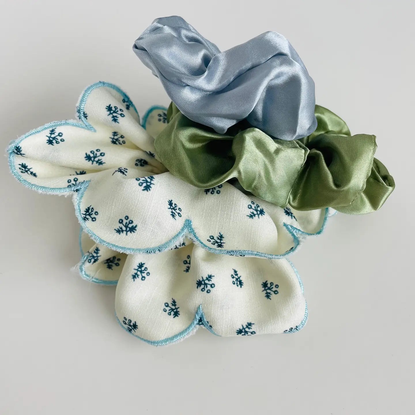 Coastal Floral Scrunchie Set