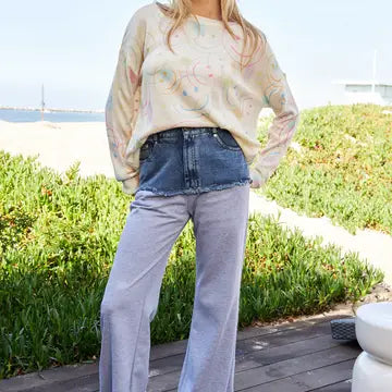 Smiley Lightweight Top