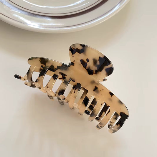 Medium Cream Tortoise Claw Clip