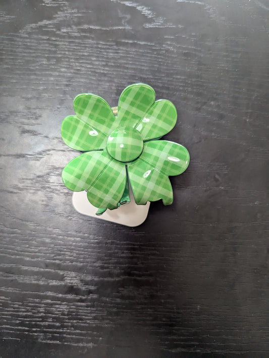 Plaid Clover Claw Clip